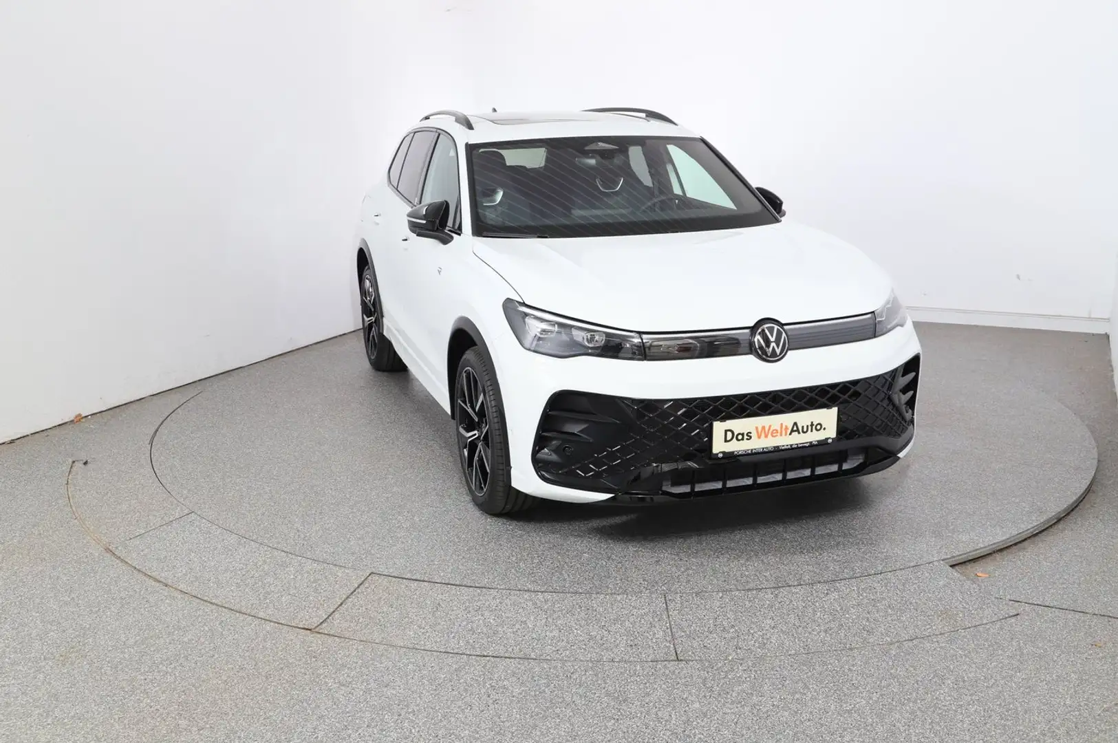 Volkswagen Tiguan Sport TDI DSG Weiß - 2