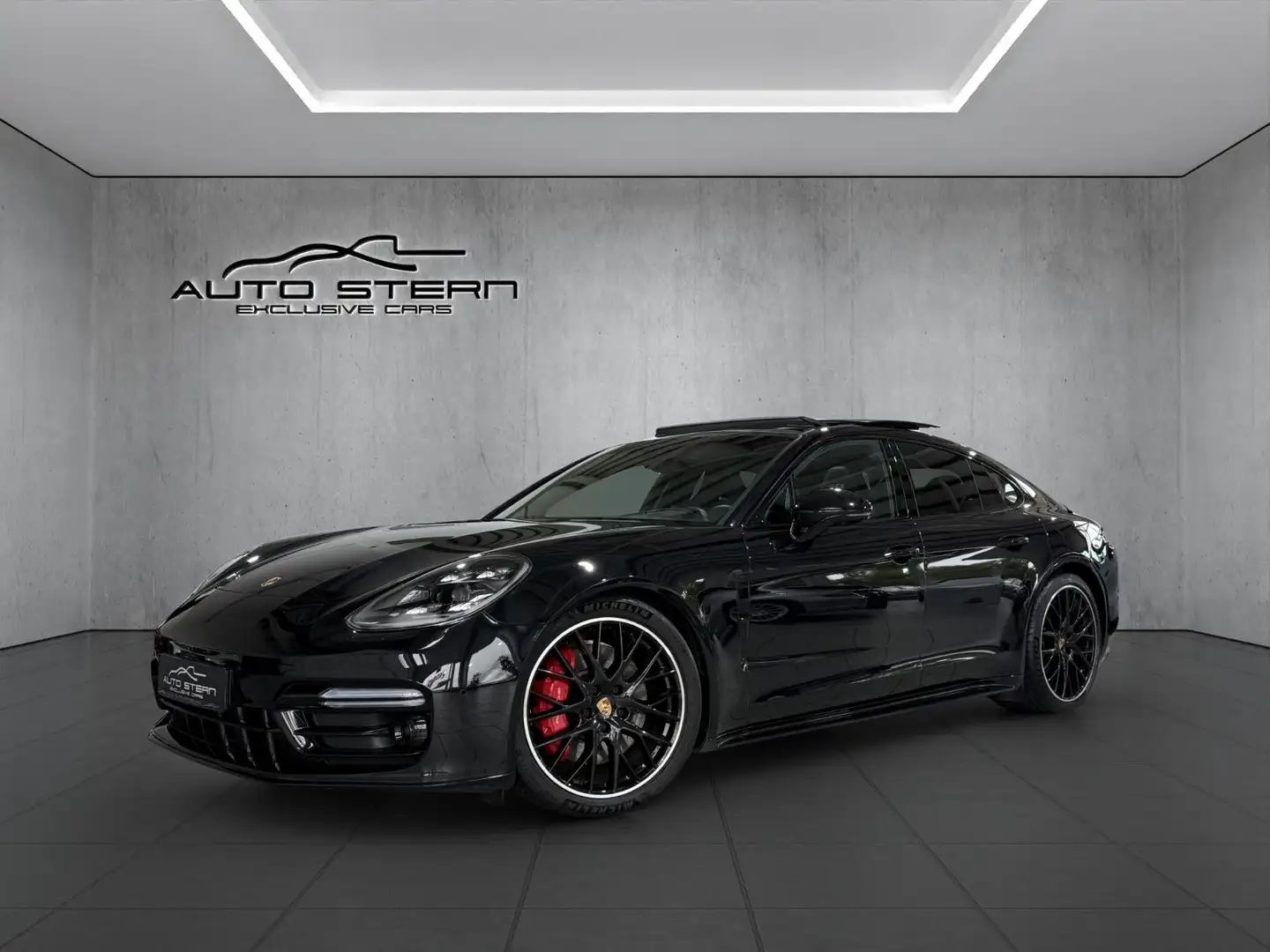 Porsche Panamera GTS 4.0 V8 PANORAMA SPORTABGAS PDLS+ Zwart - 1
