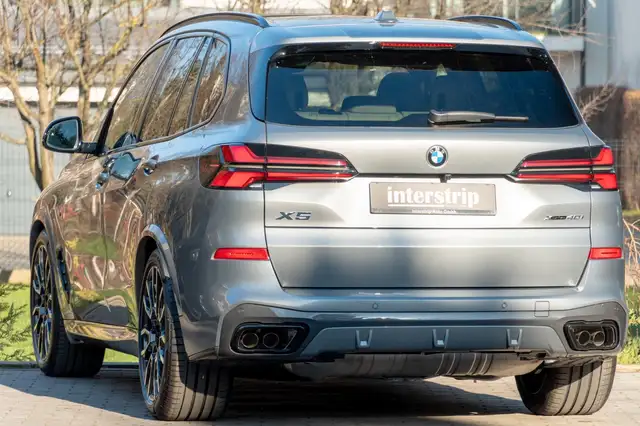 BMW X5 view 4