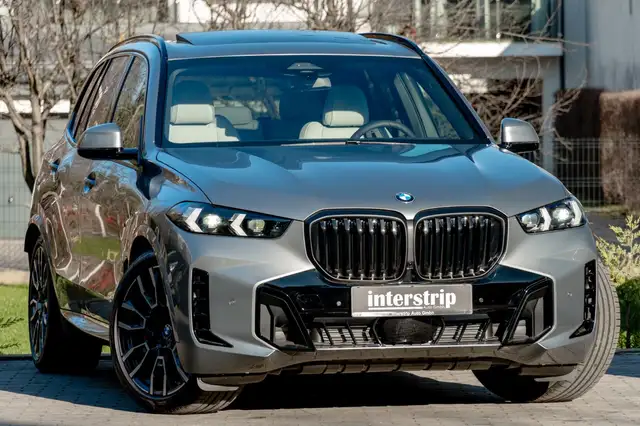 BMW X5 view 3