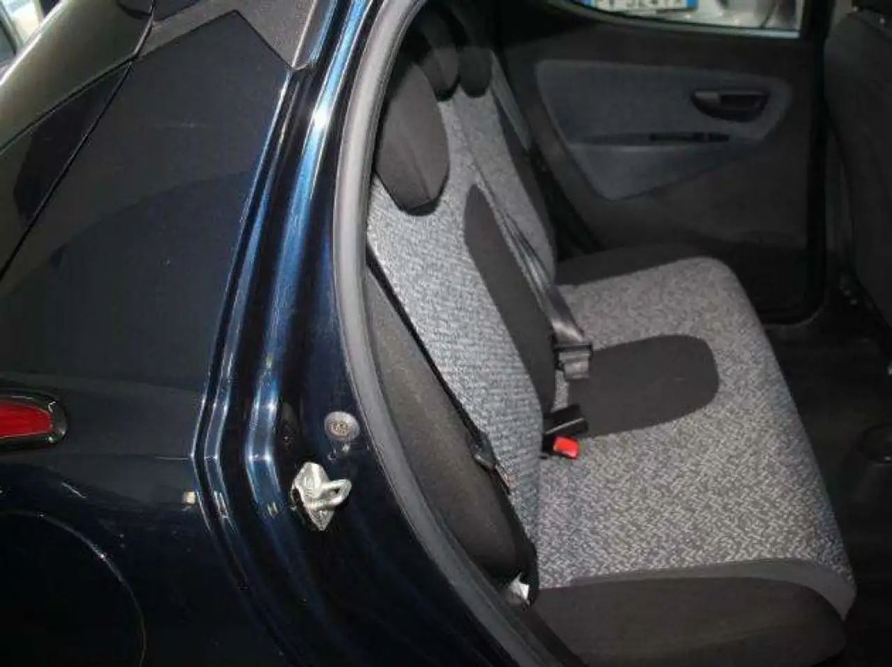 Lancia Ypsilon 2023 — фото 10