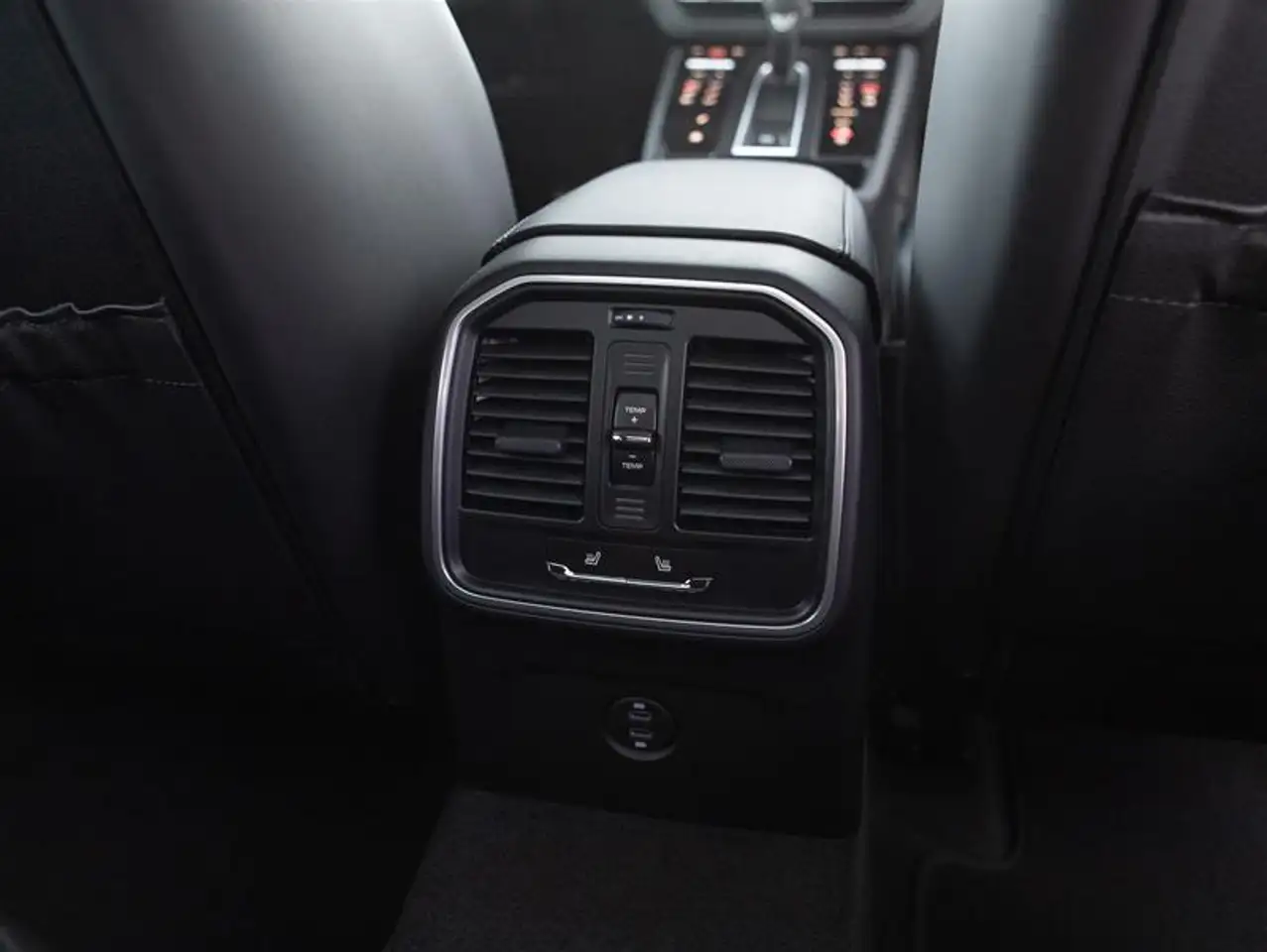 Porsche Macan снимка Porsche Macan