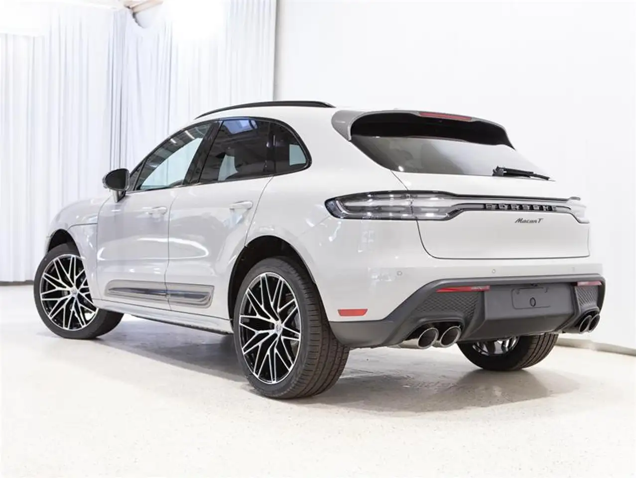 Porsche Macan снимка Porsche Macan