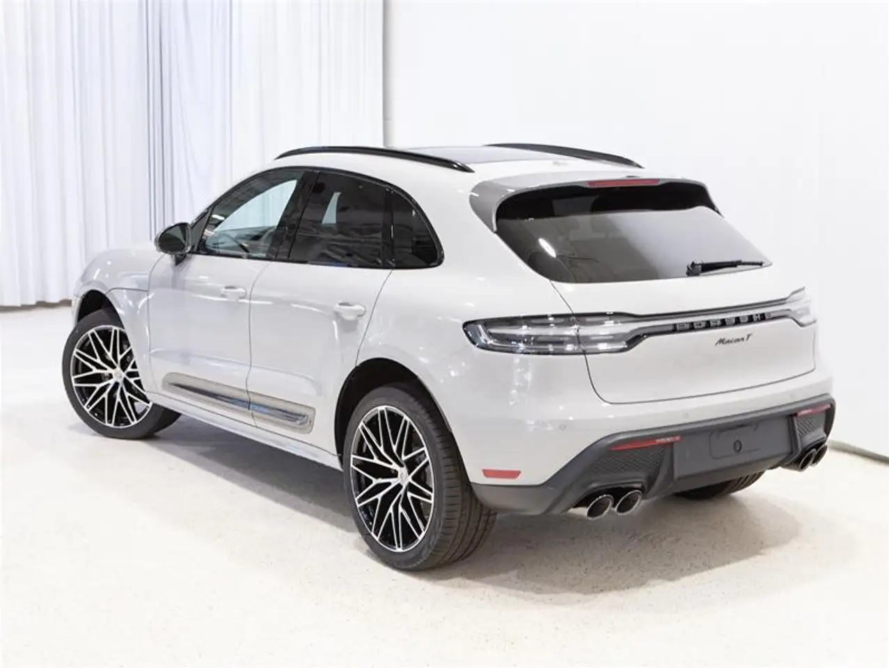 Porsche Macan снимка Porsche Macan