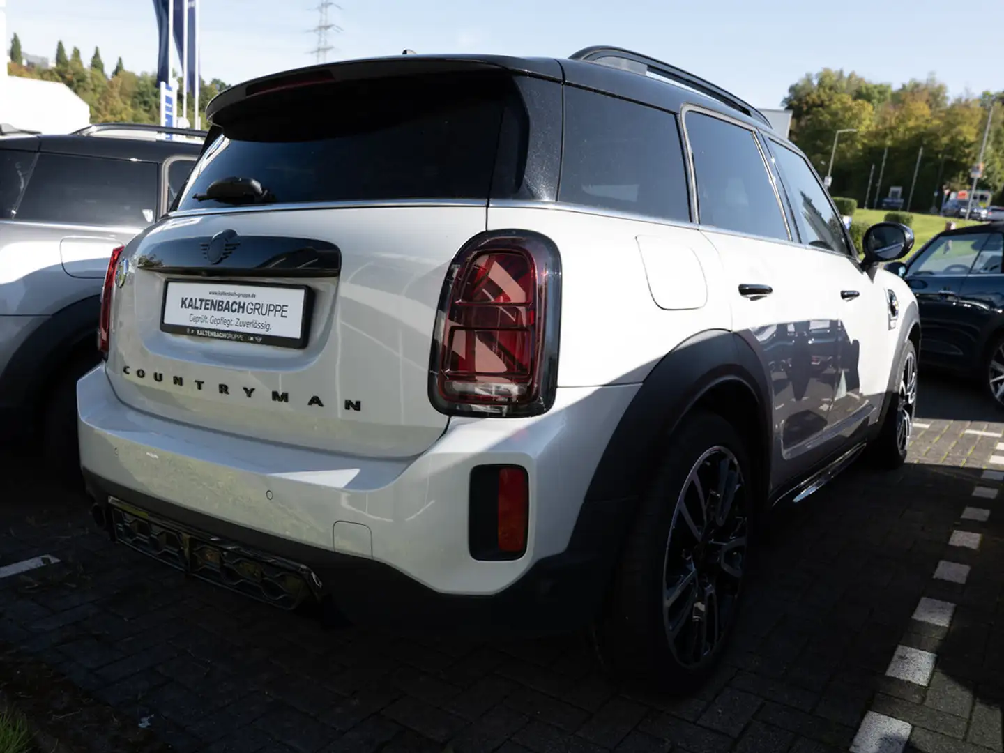 MINI Cooper SE Countryman Silber - 2