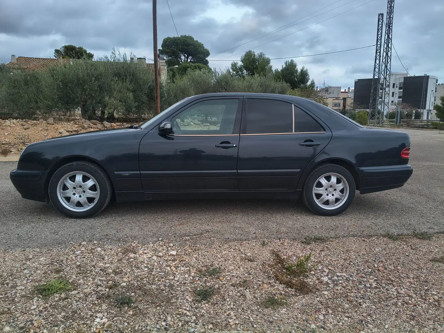 Mercedes-Benz E 220 E 220 CDI Azul - 2