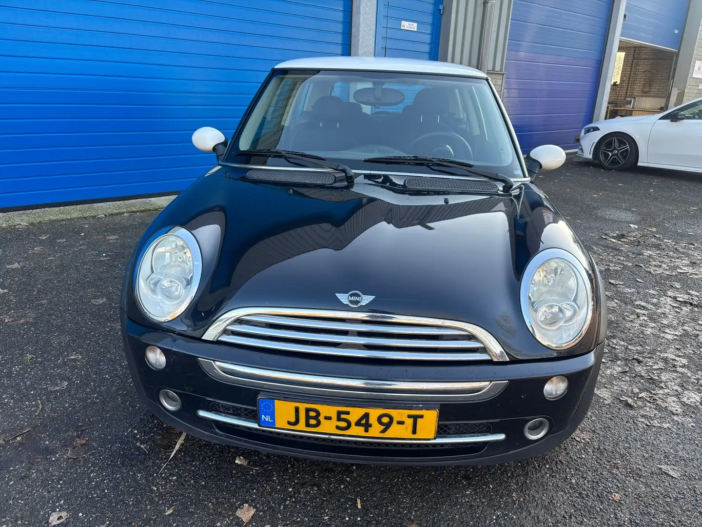 MINI Cooper Mini 1.6 Schwarz - 2
