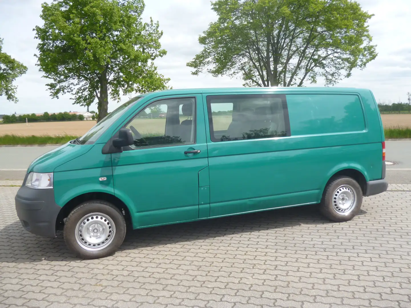 Volkswagen T5 Transporter LANGVERSION  5 Sitze Grün - 1
