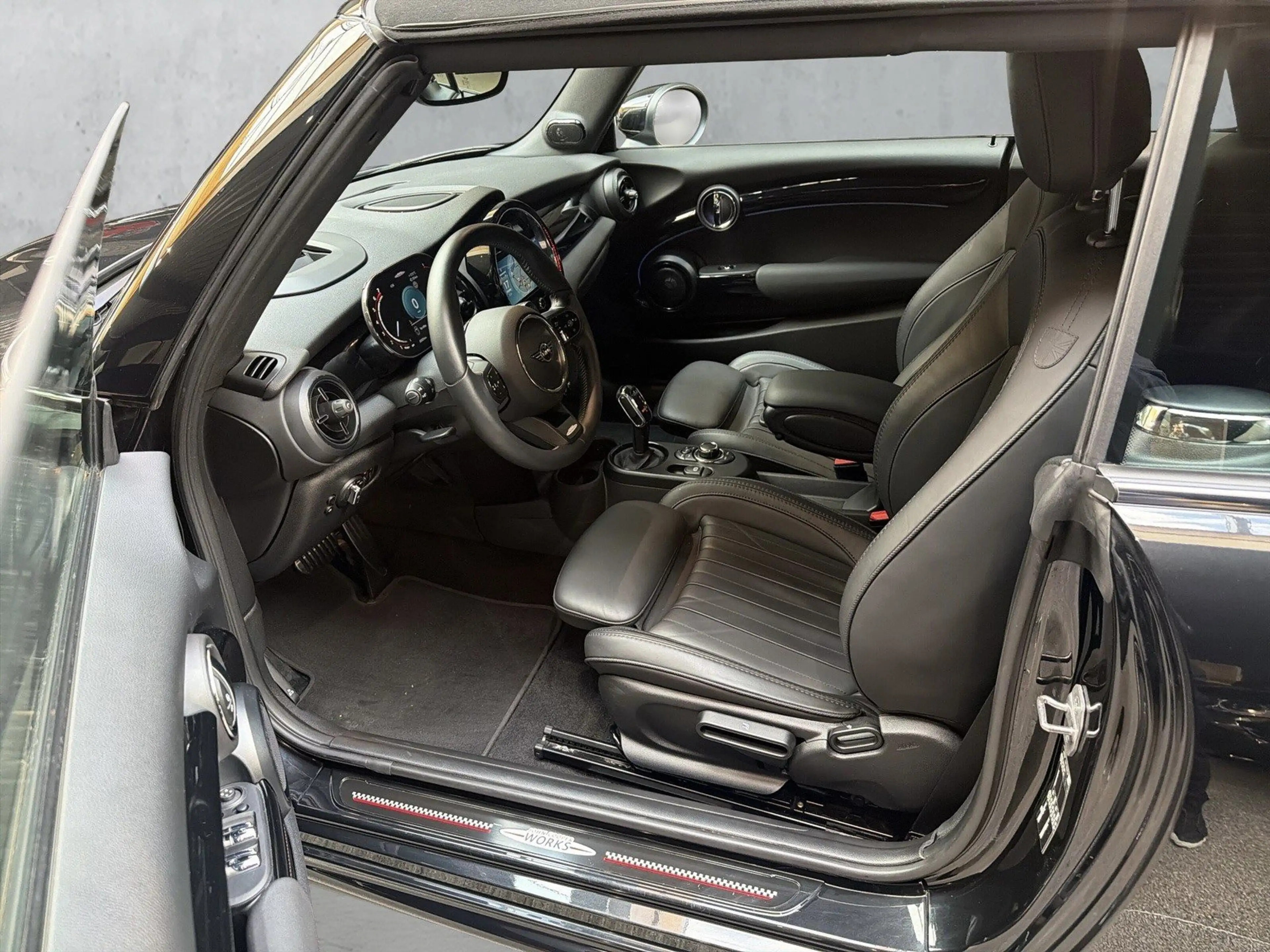 MINI John Cooper Works Cabrio JCW Trim Cabrio HUD+H&K+Leder+RFK — photo 10