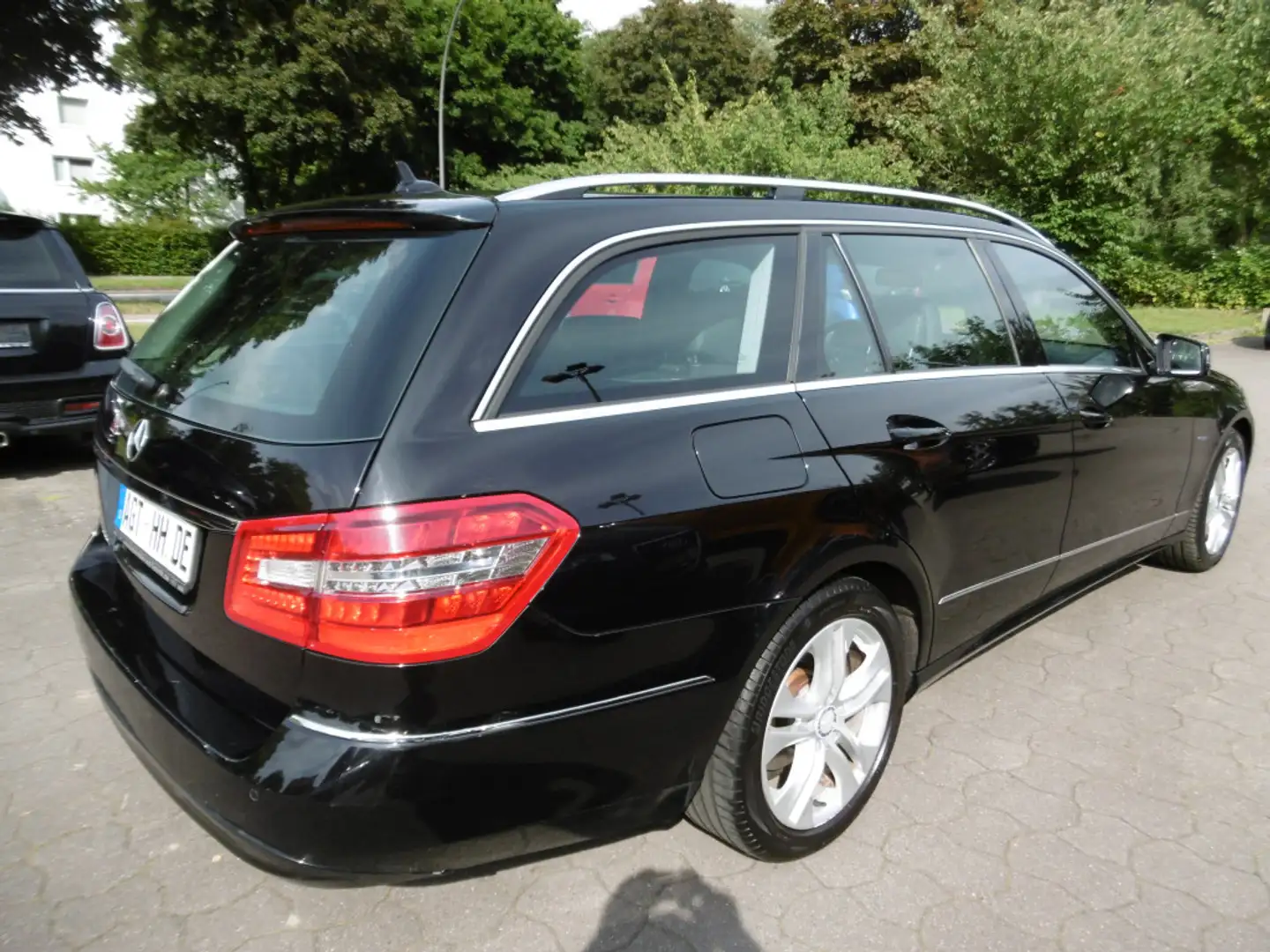 Mercedes-Benz E 250 T CGI Aut. Avantgarde SzhgXen Tempo. AHK Schwarz - 2