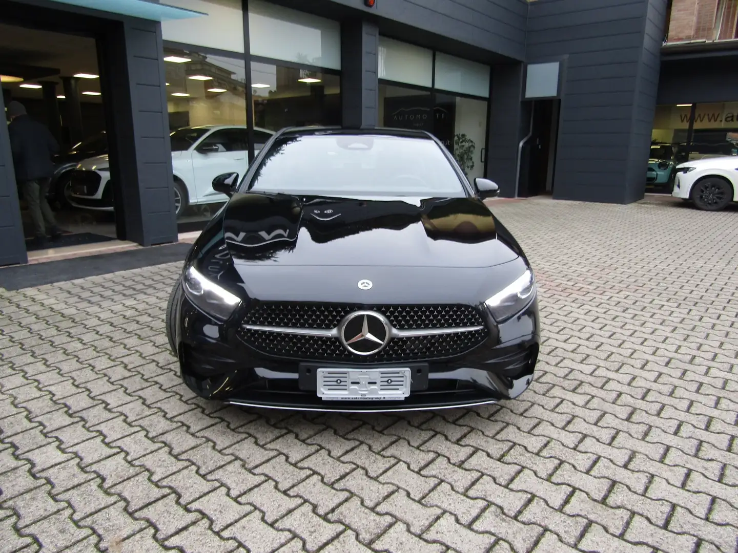 Mercedes-Benz A 200 d AMG LINE PREMIUM AUTO,LED DINAMIC,DISTRONIC Noir - 2