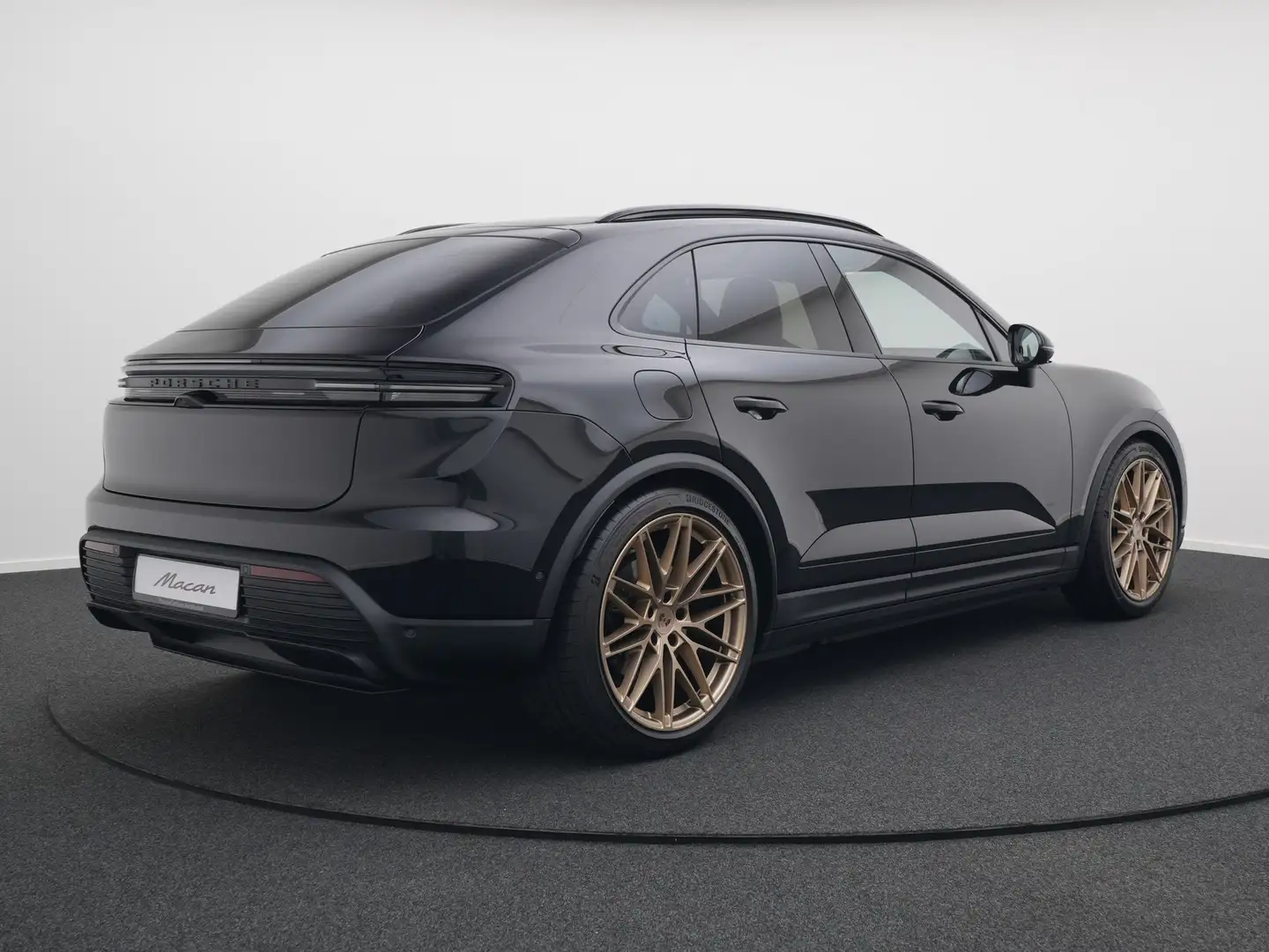 Porsche Macan 4 Negro - 2
