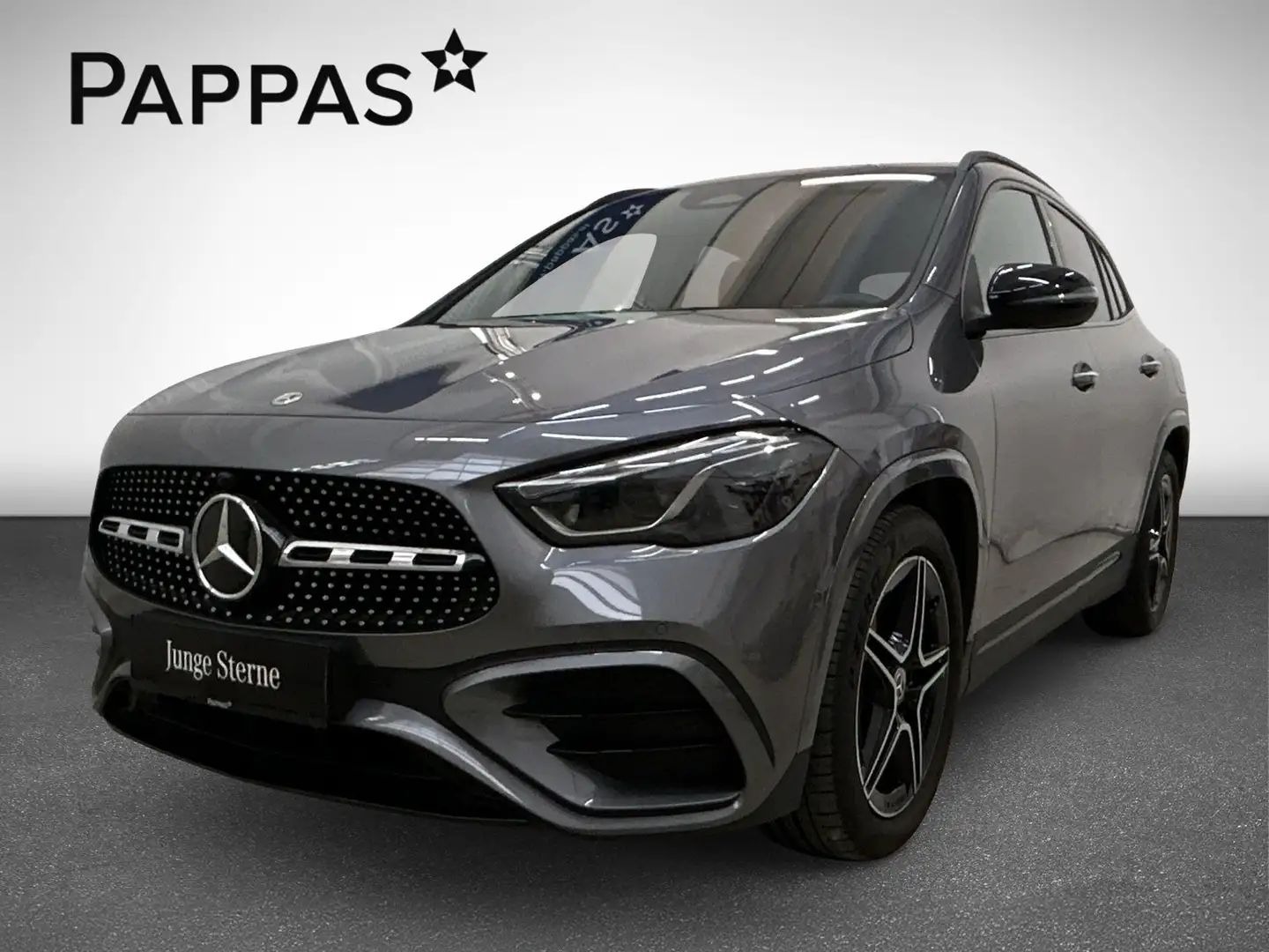 Mercedes-Benz GLA 180 Österreich-Edition PTS Cam Navi AUT Wide Grau - 2