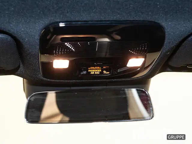 Mercedes-Benz Cla view 11