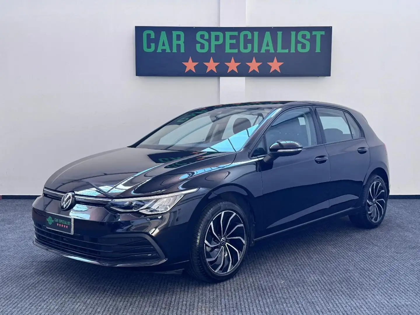 Volkswagen Golf 1.0 eTSI DSG LED|ACC|CARPLAY|NEOPATENTATI17' Noir - 1