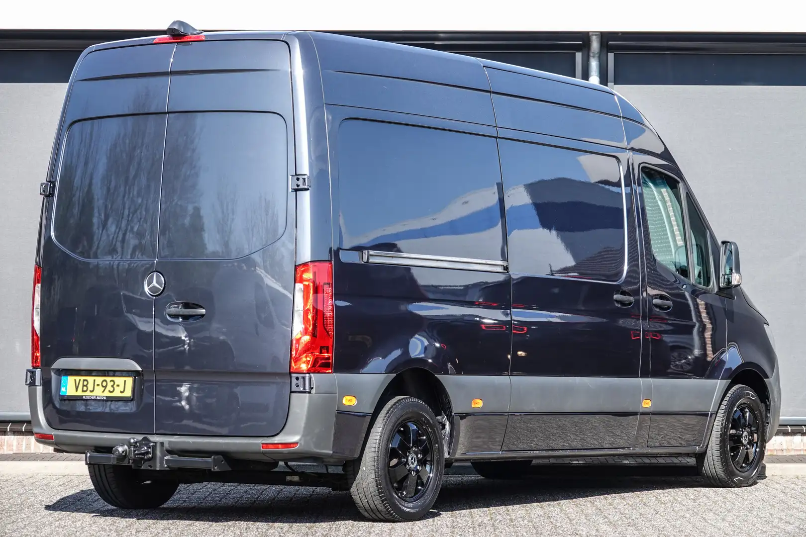Mercedes-Benz Sprinter L2H2 211Cdi 114Pk | FWD | Achteruitrijcamera | Tre Grijs - 2