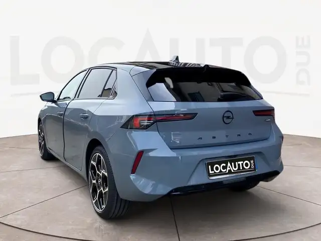Opel Astra view 25