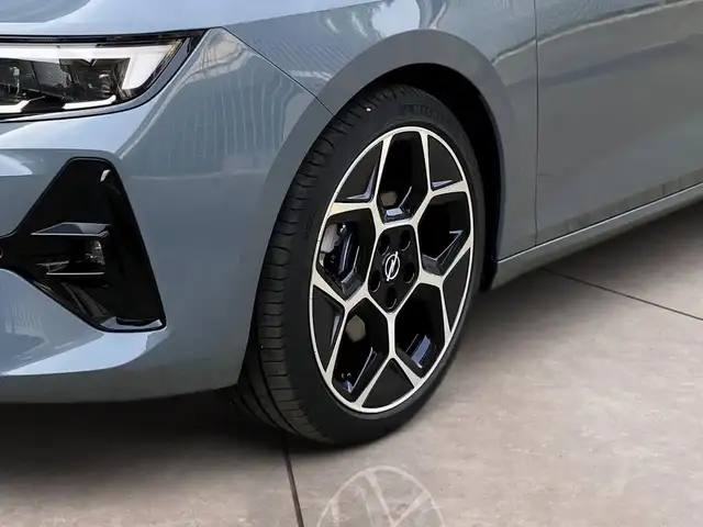Opel Astra view 15