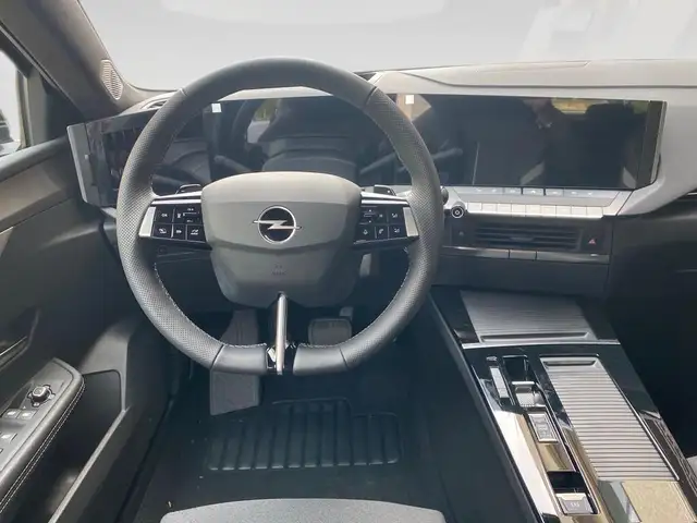 Opel Astra view 23