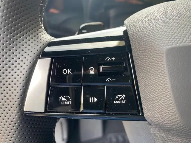 Opel Astra view 12