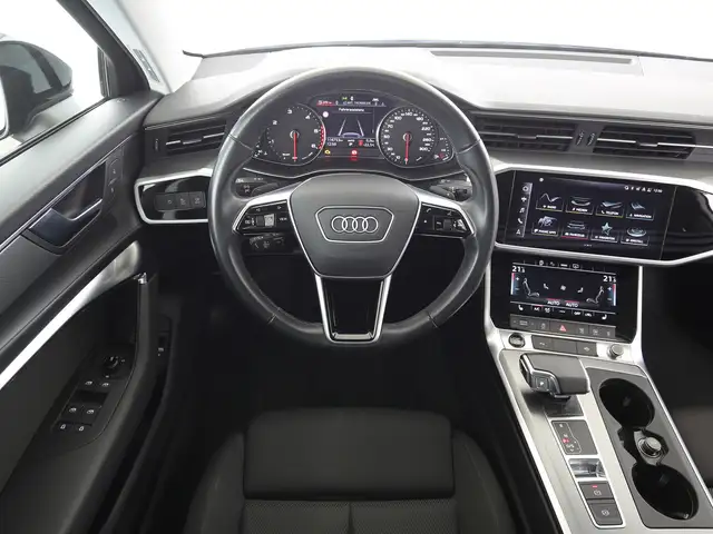 Audi A6 view 10