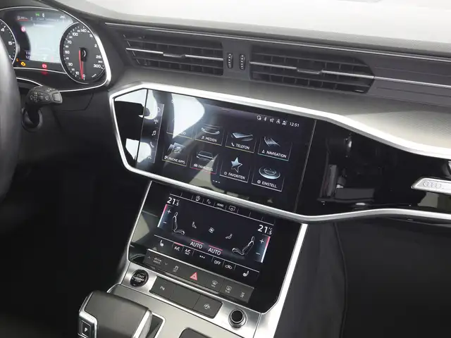Audi A6 view 13