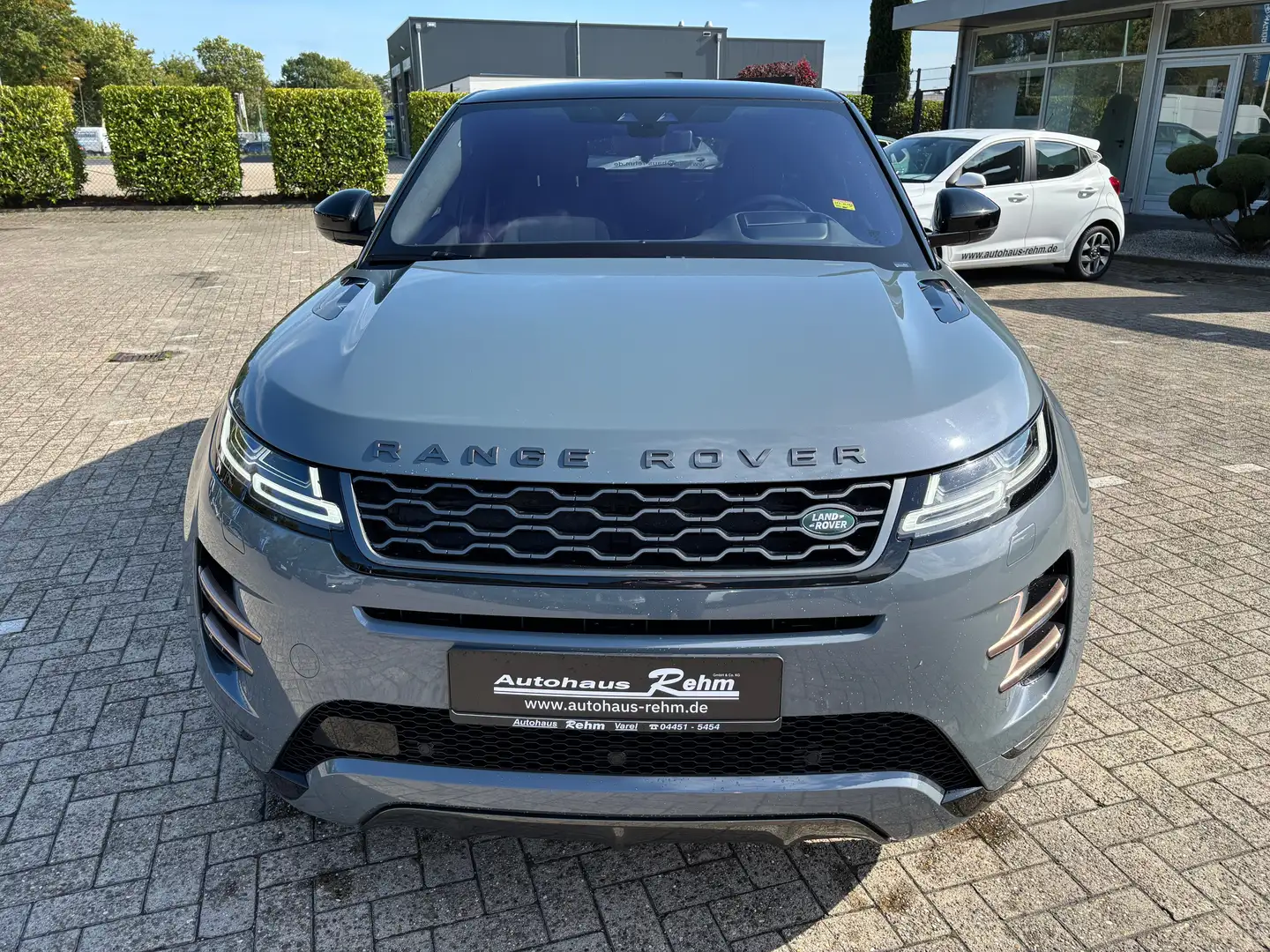 Land Rover Range Rover Evoque 2.0 First Edition 4WD PANO | RFK | HeadUp | Sound Grau - 2