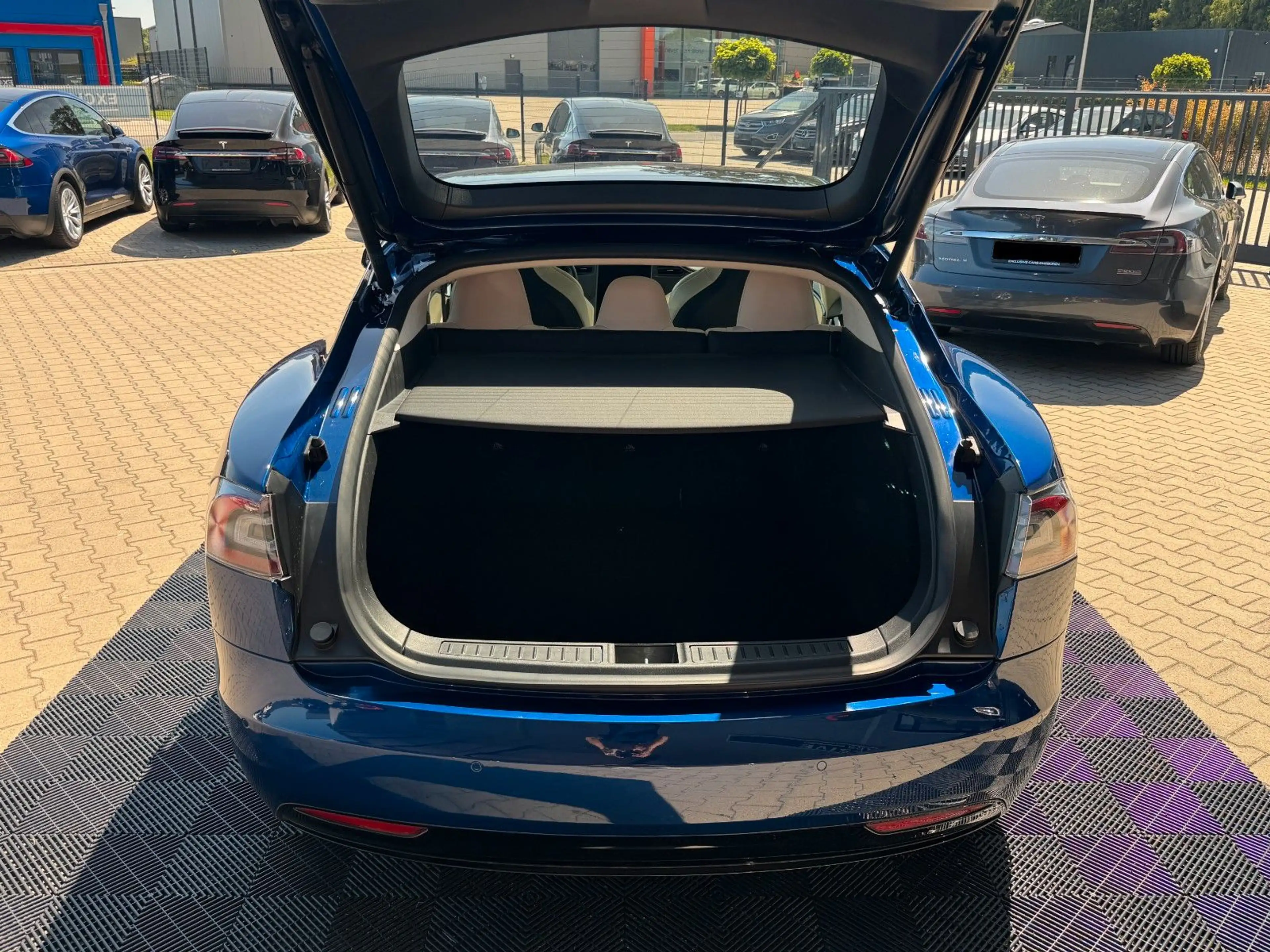 Tesla Model S MODEL S75D | ENHANCED AP | MCU2 | CCS | — photo 10