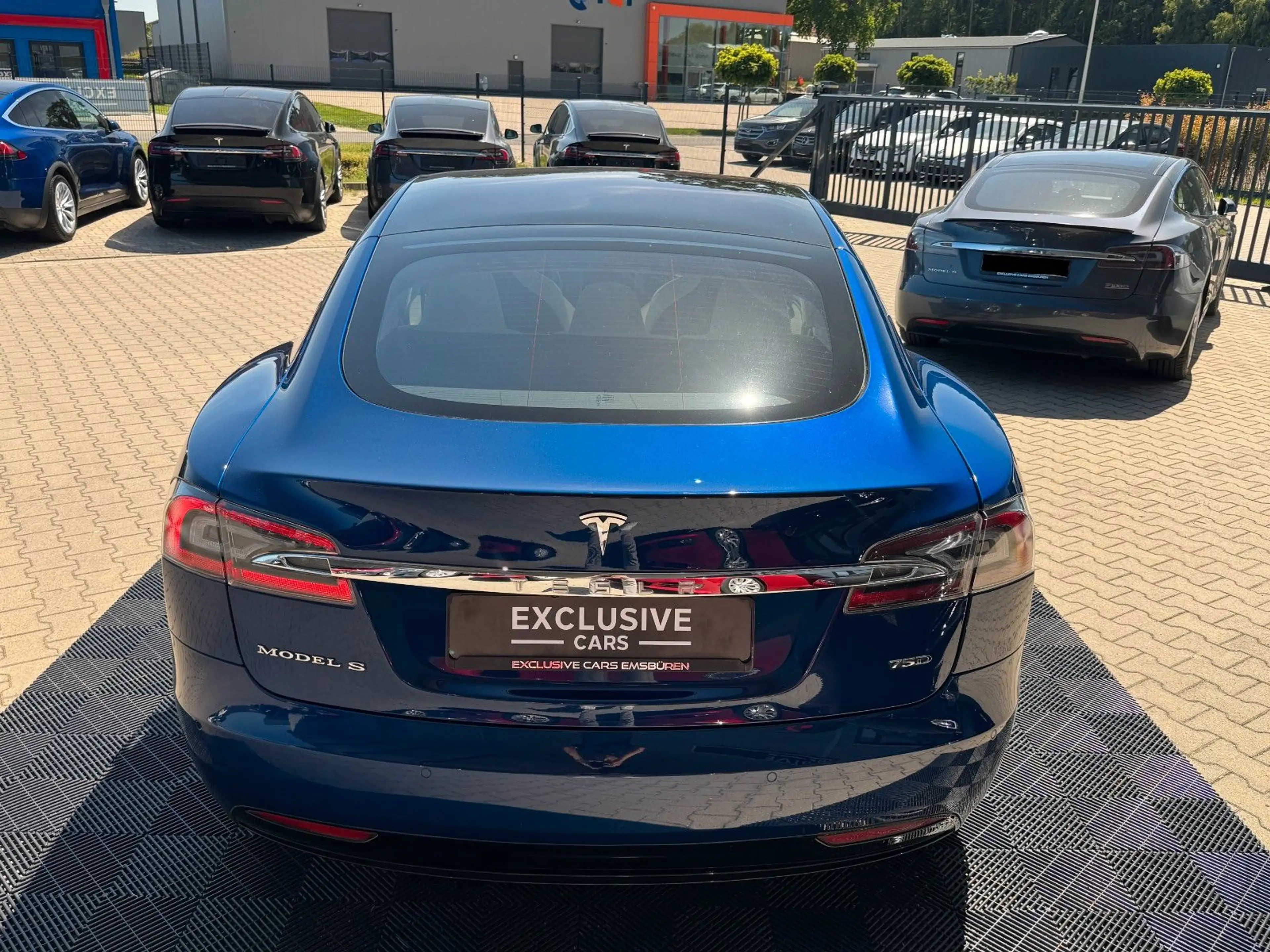 Tesla Model S MODEL S75D | ENHANCED AP | MCU2 | CCS | — photo 9