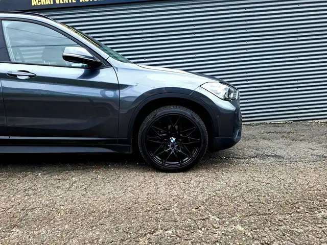 BMW X1 view 5