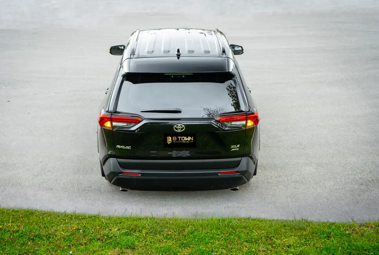 Toyota RAV 4 снимка Toyota RAV 4