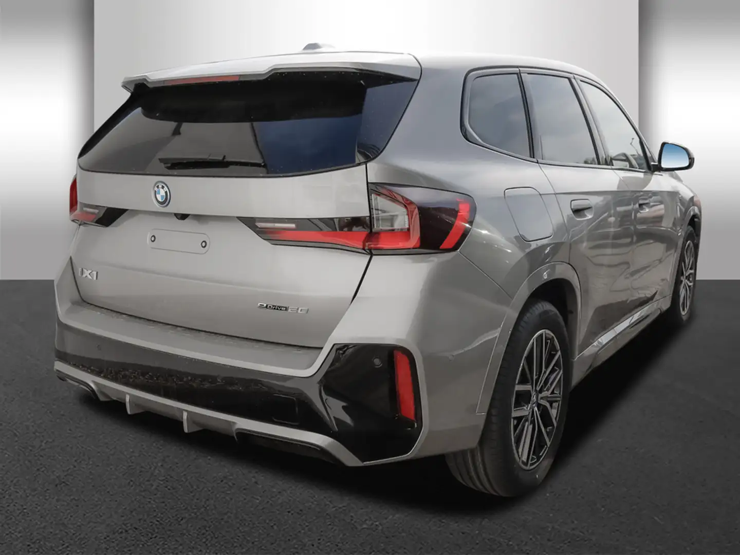 BMW iX1 eDrive20 | M Sport Paket | Innovations Paket | Dri Silber - 2