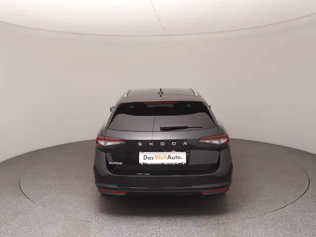 Skoda Superb view 6