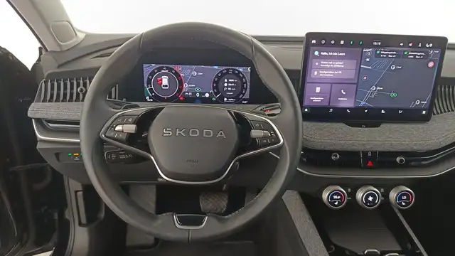 Skoda Superb view 14