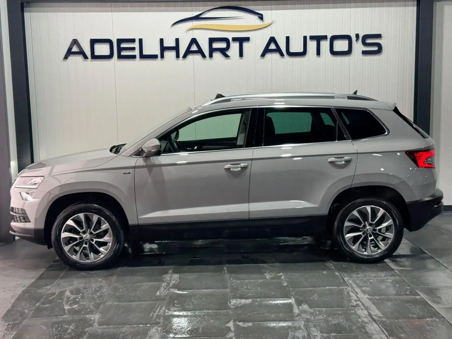 Skoda Karoq 1.5 TSI ACT Special Edition DSG Automaat / Panoram Grijs - 2