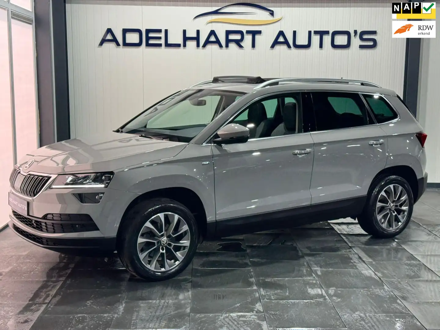 Skoda Karoq 1.5 TSI ACT Special Edition DSG Automaat / Panoram Grijs - 1