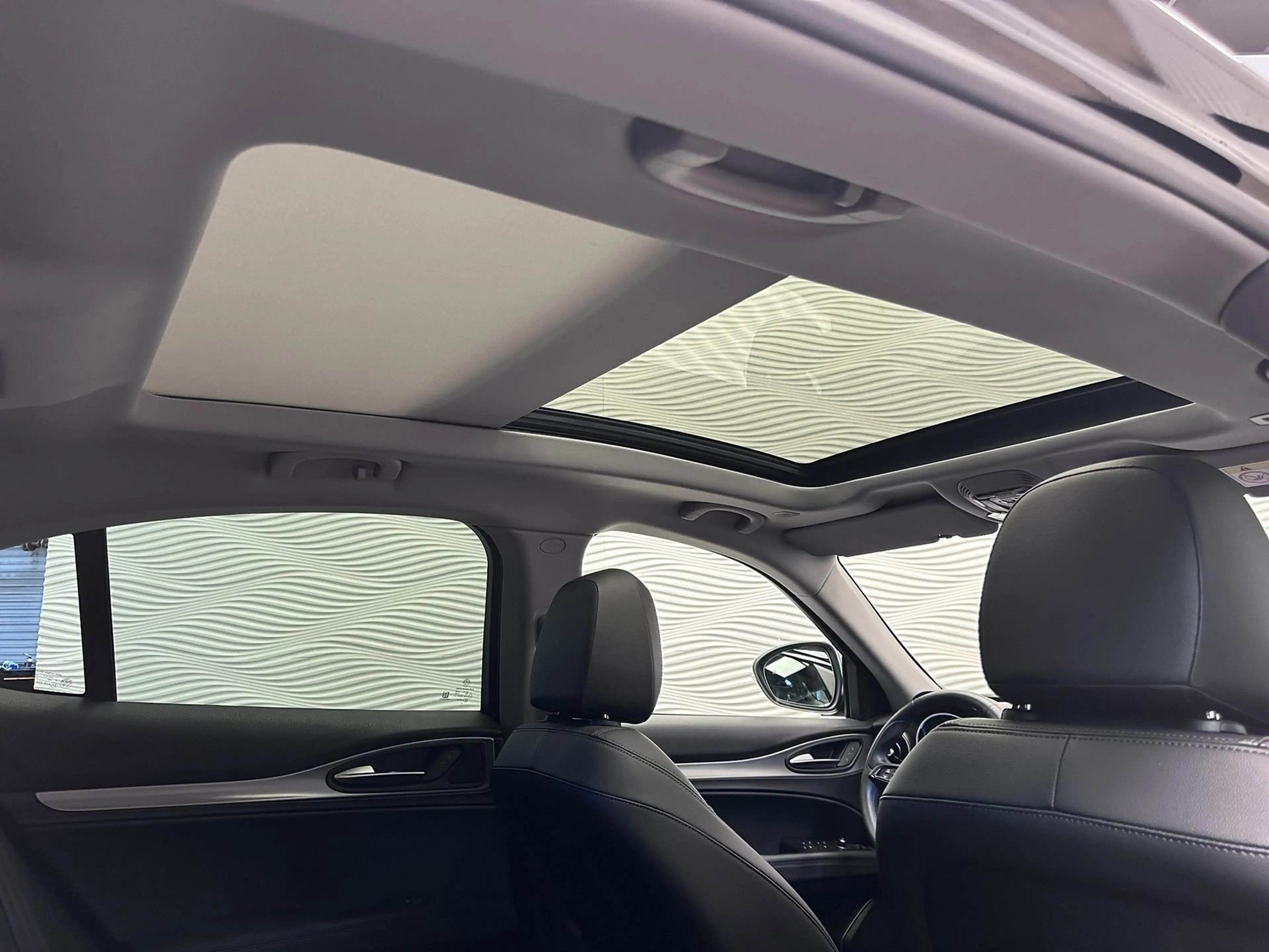 Alfa Romeo Stelvio 2.2 JTDM*AUT*SPRINT*PANO*NAVI*ACC*KEYLESS* — photo 33