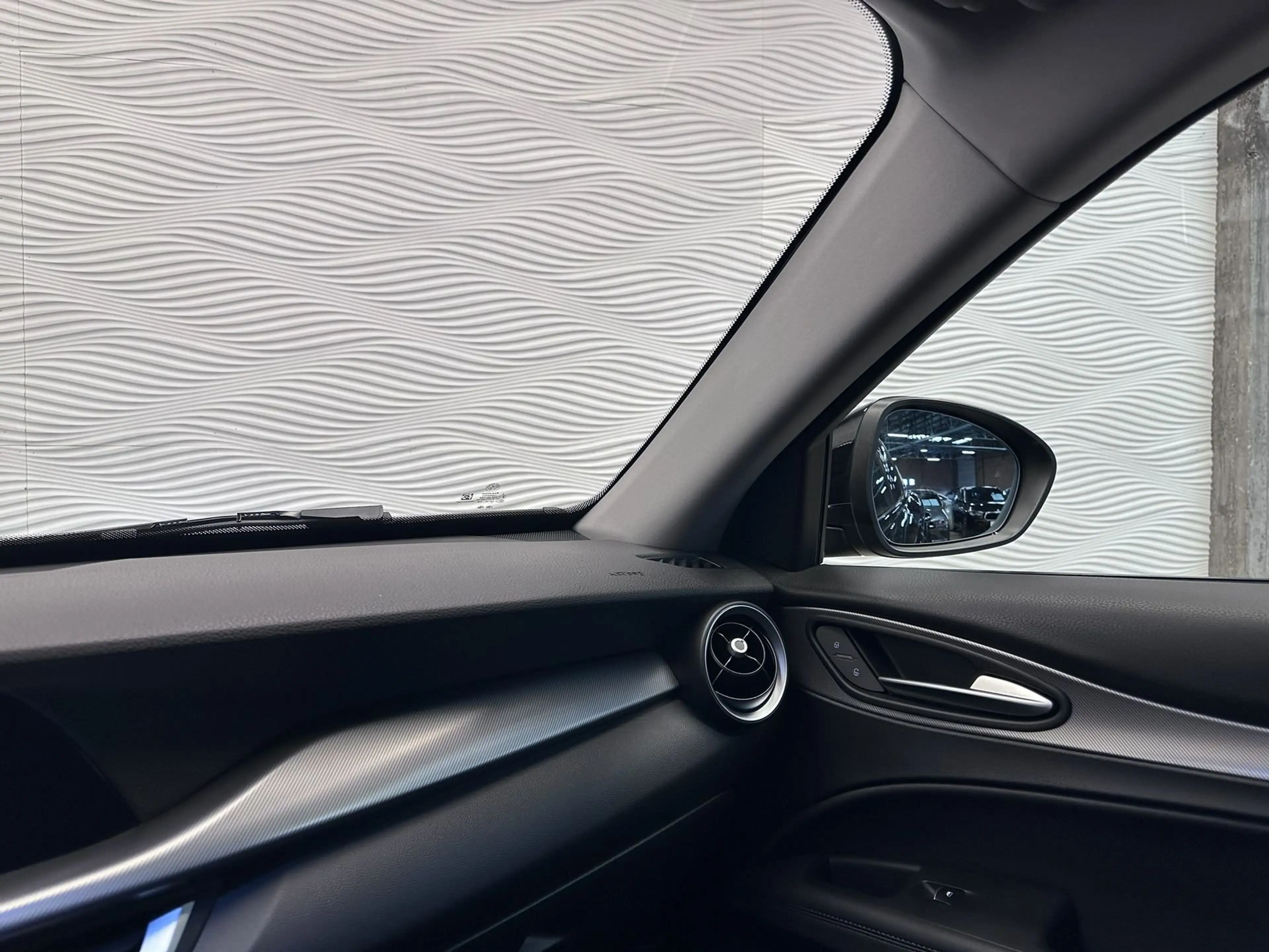 Alfa Romeo Stelvio 2.2 JTDM*AUT*SPRINT*PANO*NAVI*ACC*KEYLESS* — photo 30