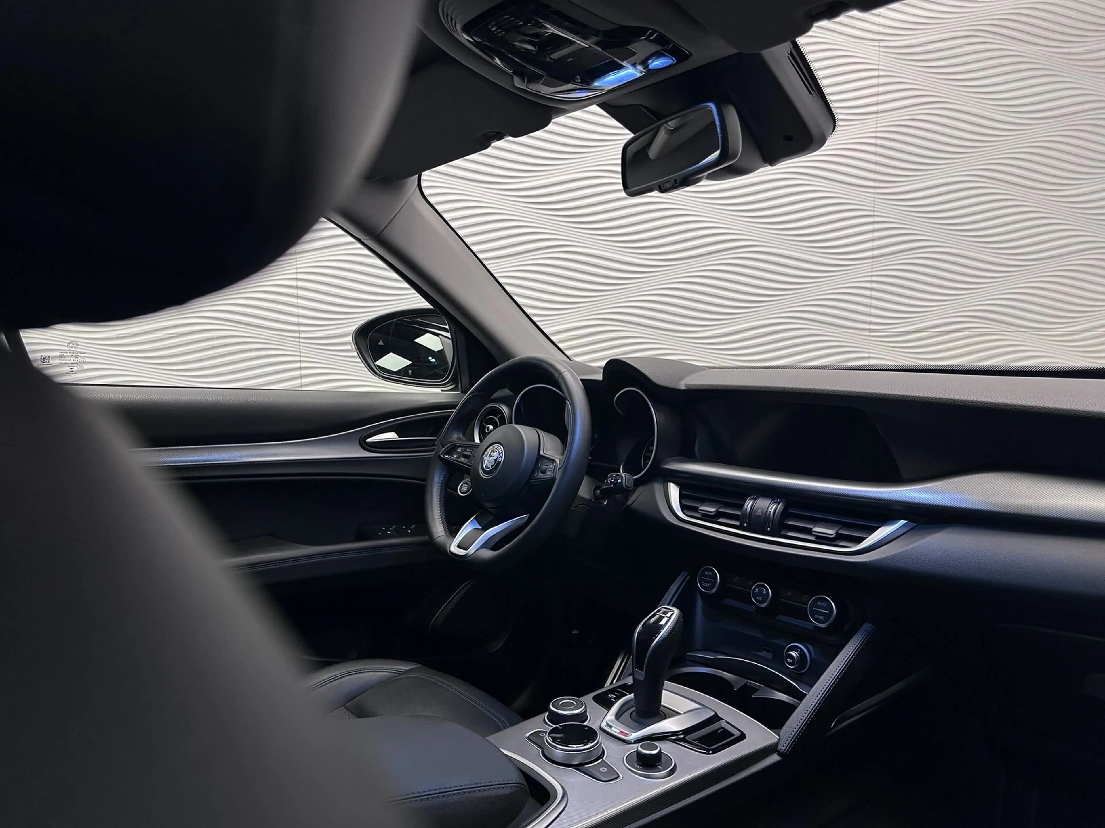 Alfa Romeo Stelvio 2.2 JTDM*AUT*SPRINT*PANO*NAVI*ACC*KEYLESS* — photo 31