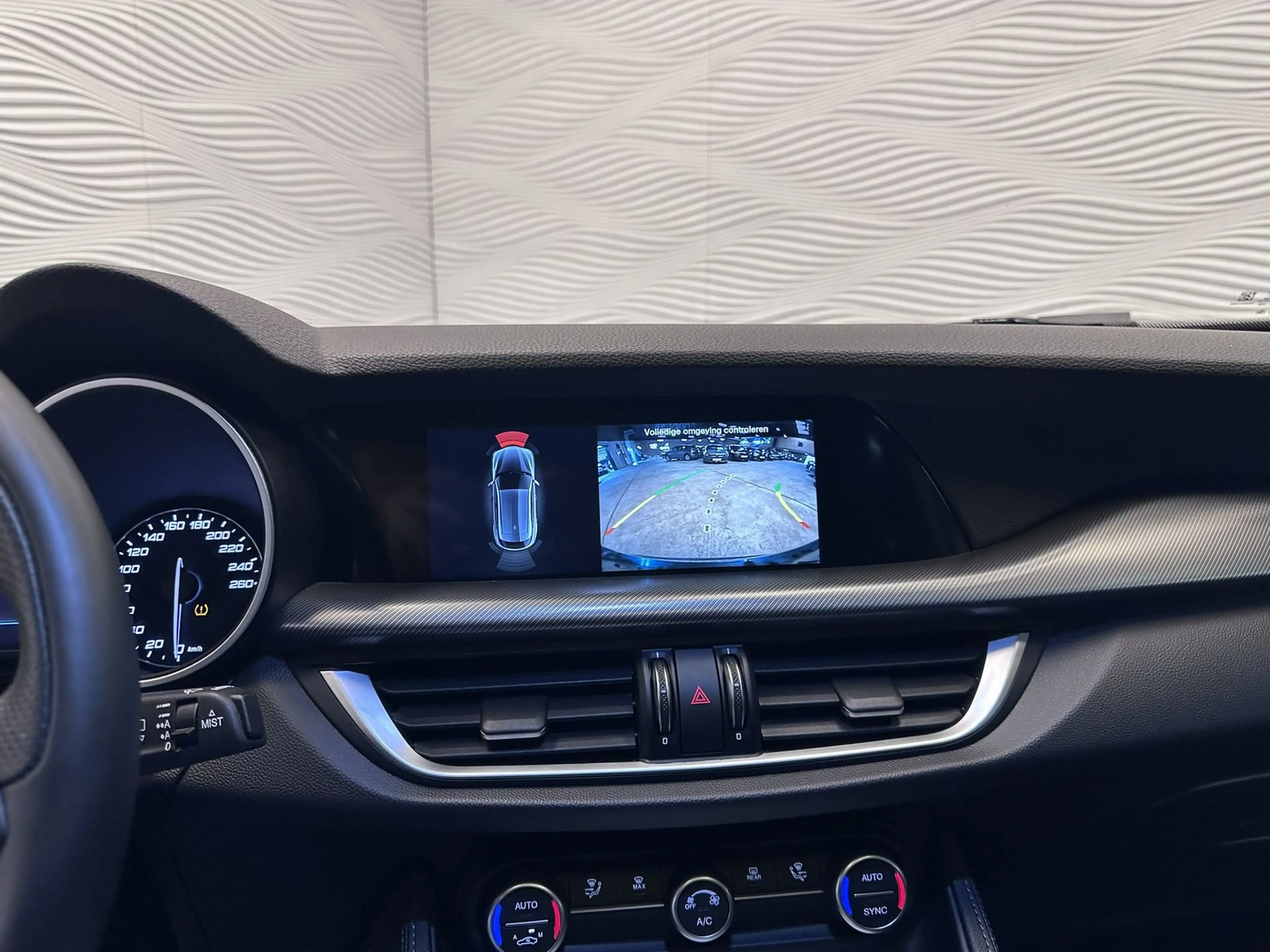 Alfa Romeo Stelvio 2.2 JTDM*AUT*SPRINT*PANO*NAVI*ACC*KEYLESS* — photo 26