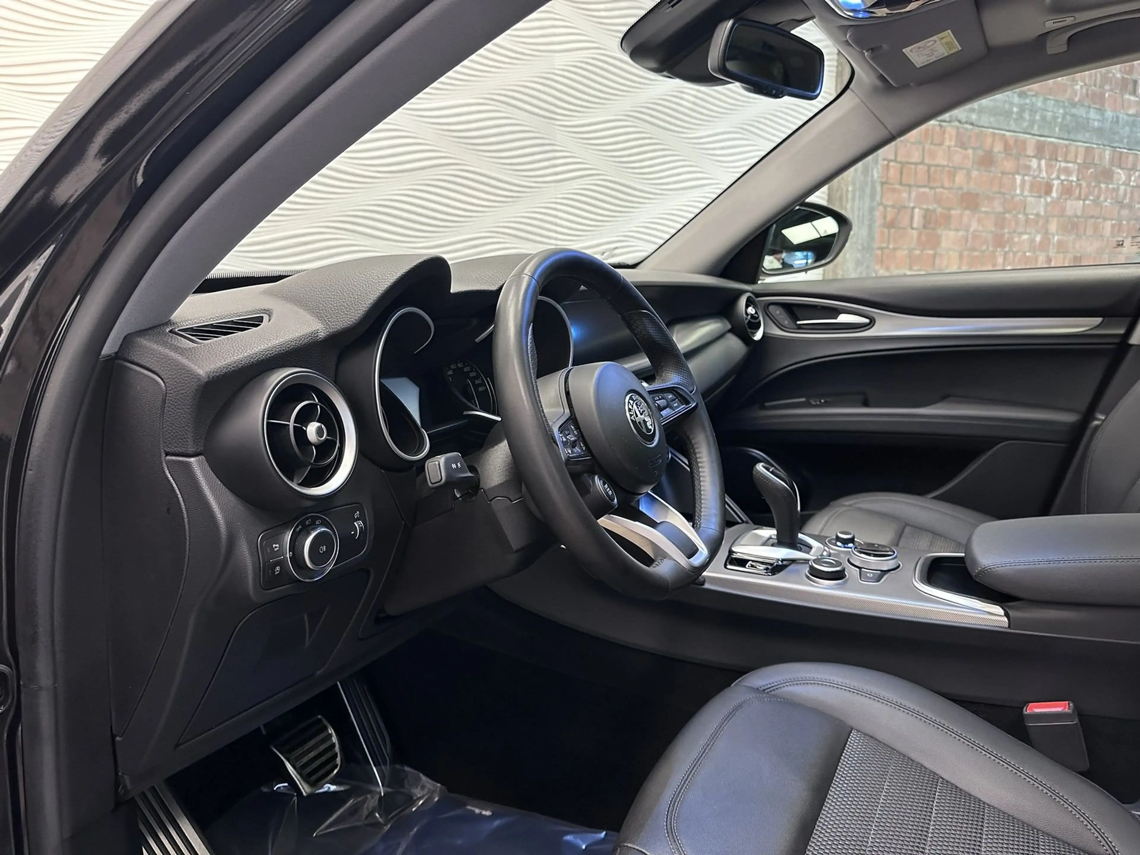 Alfa Romeo Stelvio 2.2 JTDM*AUT*SPRINT*PANO*NAVI*ACC*KEYLESS* — photo 20
