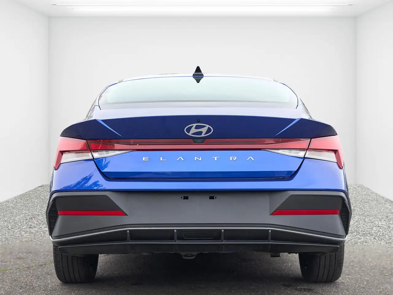 Hyundai ELANTRA снимка Hyundai ELANTRA