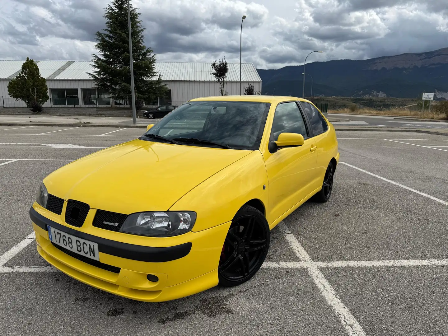 SEAT Cordoba Córdoba 1.8 20VT Cupra Cupra Yellow - 1
