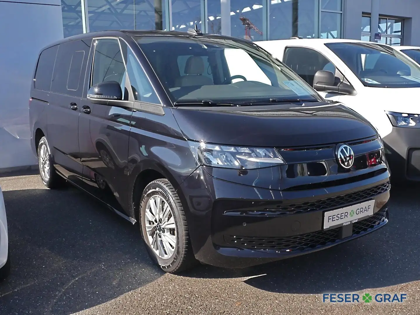 Volkswagen T7 Multivan Life 2.0 TDI 110kW LÜ DSG7 Schwarz - 2