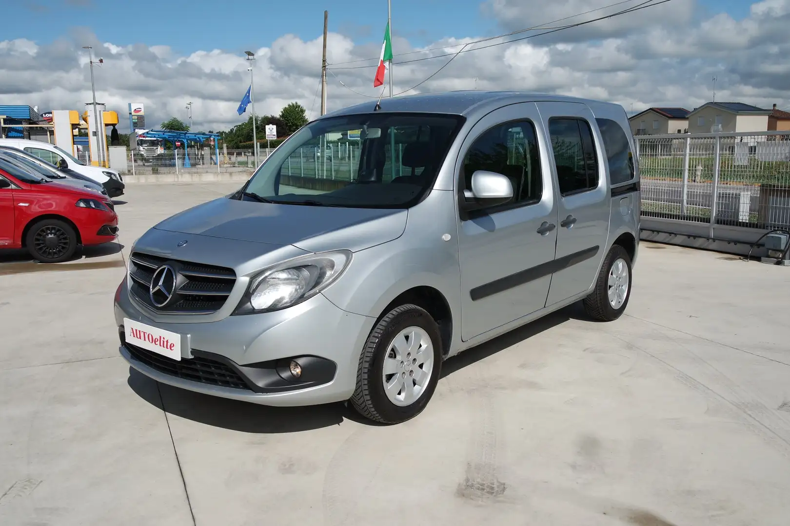 Mercedes-Benz Citan 111 CDI TOURER BUSINESS BLUEFF AUTOCARRO 5 POSTI Šedá - 1