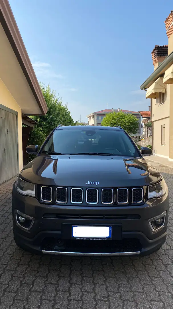 Jeep Compass - 1