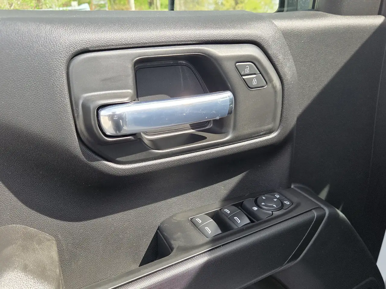 Chevrolet Silverado 1500 снимка Chevrolet Silverado 1500