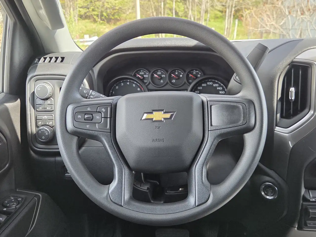 Chevrolet Silverado 1500 снимка Chevrolet Silverado 1500