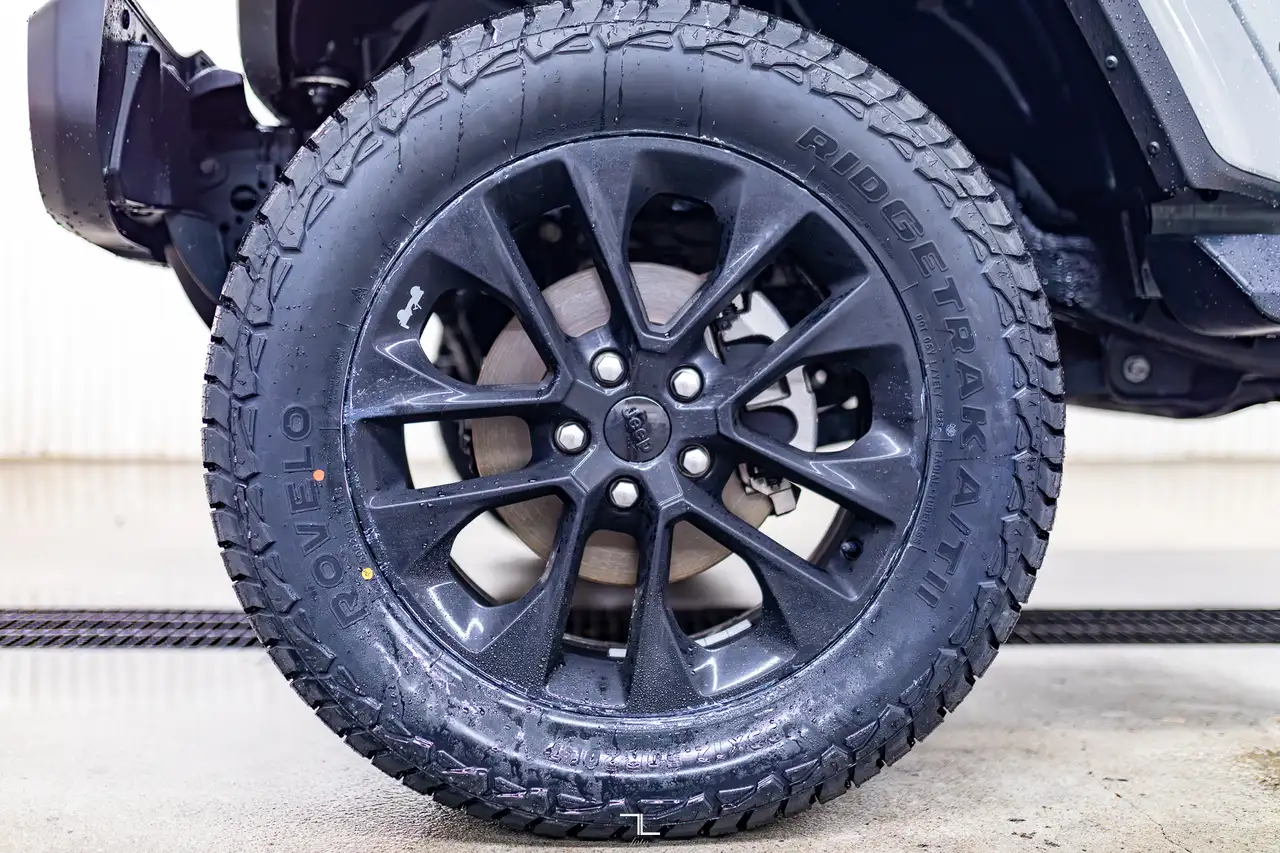 Jeep Gladiator снимка Jeep Gladiator