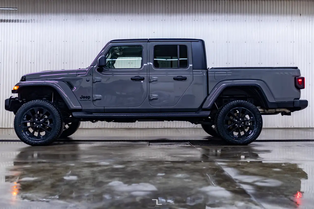 Jeep Gladiator снимка Jeep Gladiator
